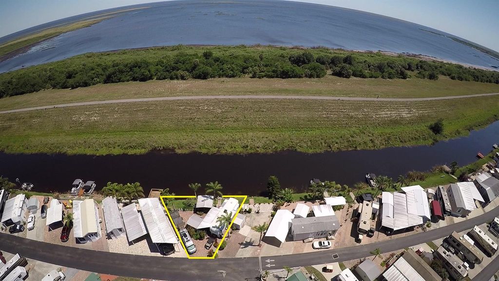 7950 Hwy 78 W 105, Okeechobee, FL 34974