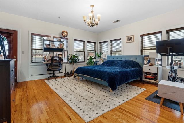 202 K St 7, Boston, MA 02127