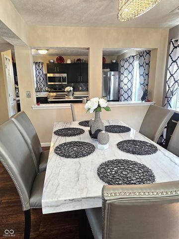 5555 Cherry Field Drive, Indianapolis, IN 46237