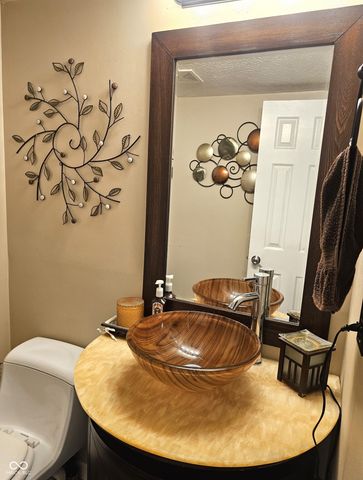 5555 Cherry Field Drive, Indianapolis, IN 46237