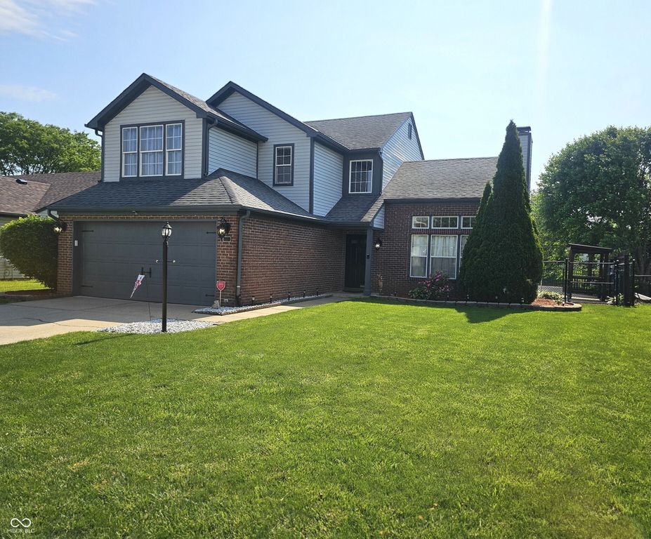 5555 Cherry Field Drive, Indianapolis, IN 46237