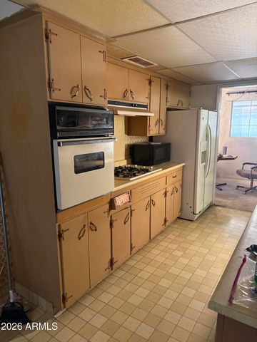 6925 E Avalon Drive E, Scottsdale, AZ 85251