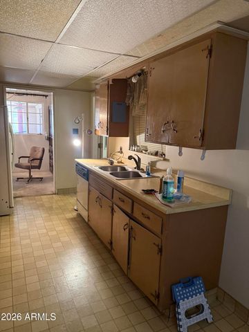 6925 E Avalon Drive E, Scottsdale, AZ 85251
