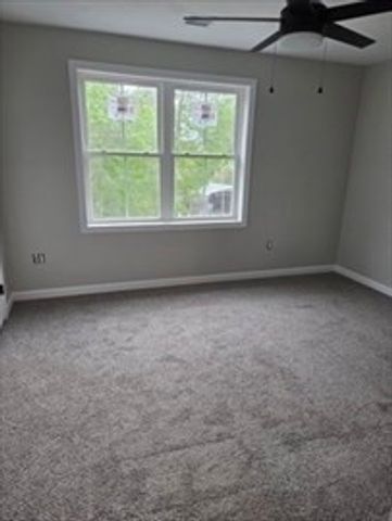 71 Pine St A, Warren, MA 01083