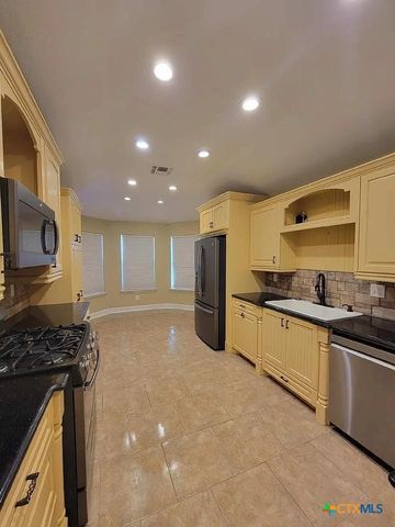 2016 N Ranch Estates Boulevard, New Braunfels, TX 78130