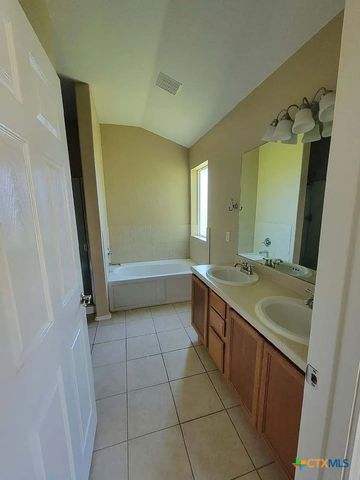 2016 N Ranch Estates Boulevard, New Braunfels, TX 78130