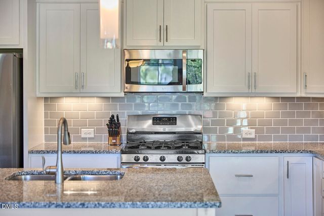 302 Tyner Loop Circle, Chapel Hill, NC 27516