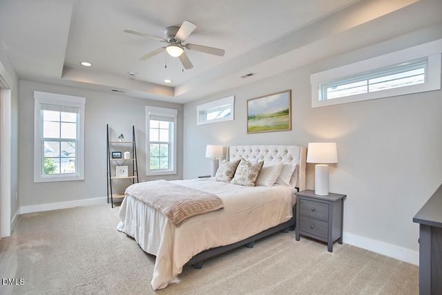 302 Tyner Loop Circle, Chapel Hill, NC 27516