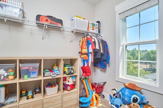 302 Tyner Loop Circle, Chapel Hill, NC 27516