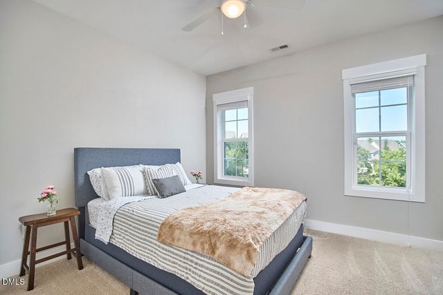 302 Tyner Loop Circle, Chapel Hill, NC 27516