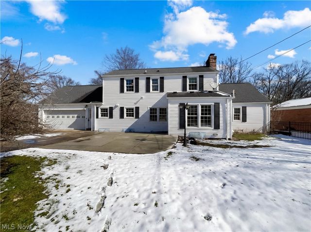 2330 Thurmont Road, Akron, OH 44313