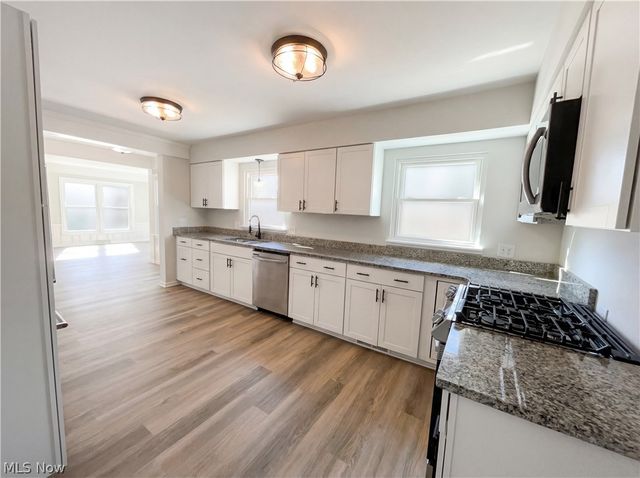 2330 Thurmont Road, Akron, OH 44313