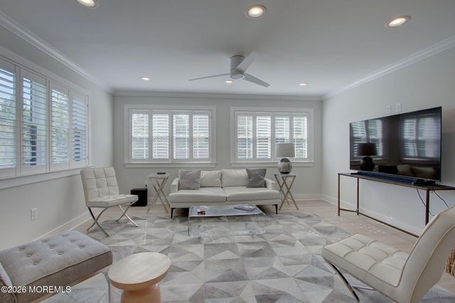 30 Bay Street, Highlands, NJ 07732