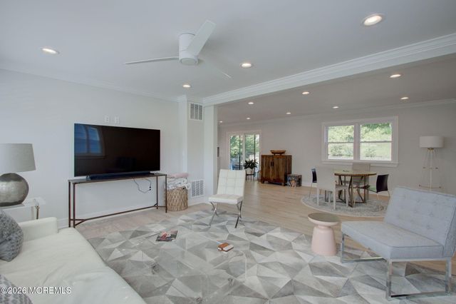 30 Bay Street, Highlands, NJ 07732