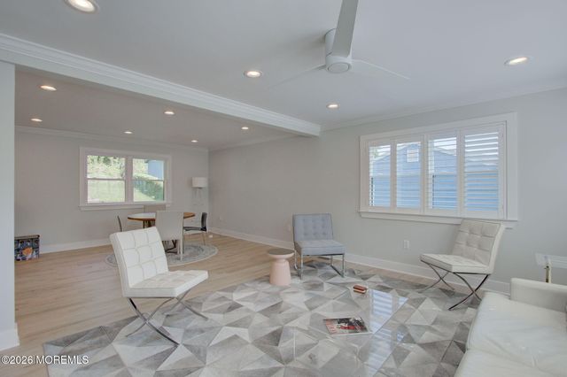 30 Bay Street, Highlands, NJ 07732