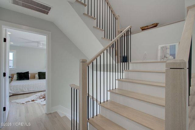 30 Bay Street, Highlands, NJ 07732