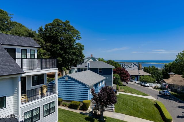 30 Bay Street, Highlands, NJ 07732