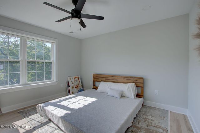 30 Bay Street, Highlands, NJ 07732