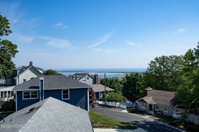 30 Bay Street, Highlands, NJ 07732