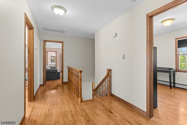 8 Alpine Ridge Rd, West Milford Twp., NJ 07480
