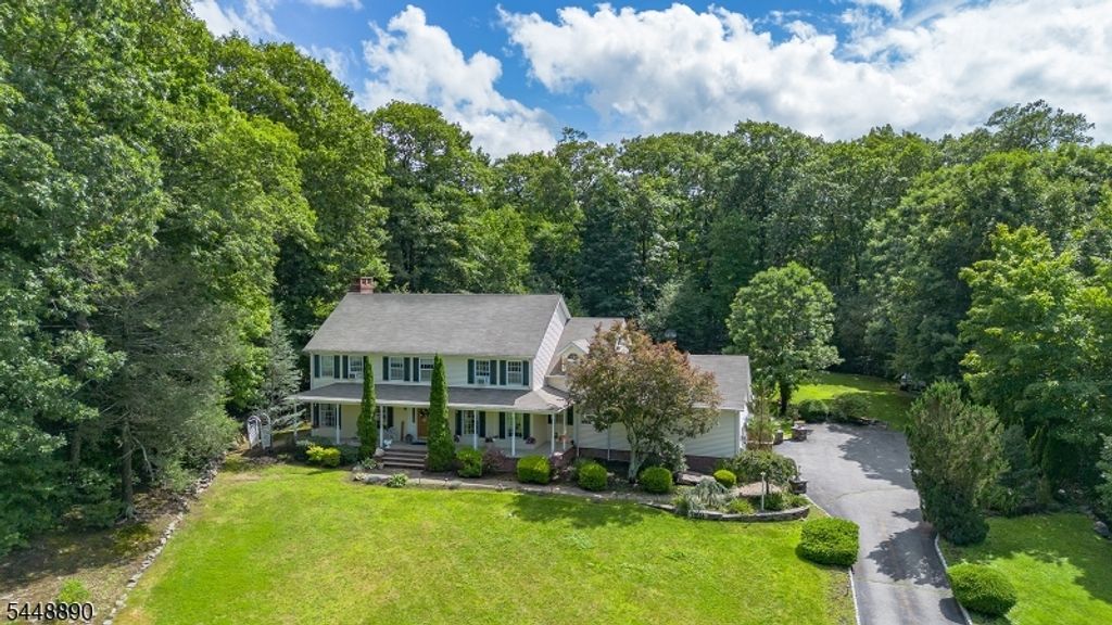 8 Alpine Ridge Rd, West Milford Twp., NJ 07480