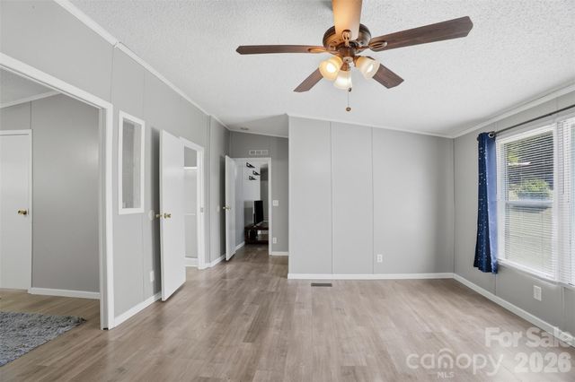 8755 Carroll Street, Hickory, NC 28601