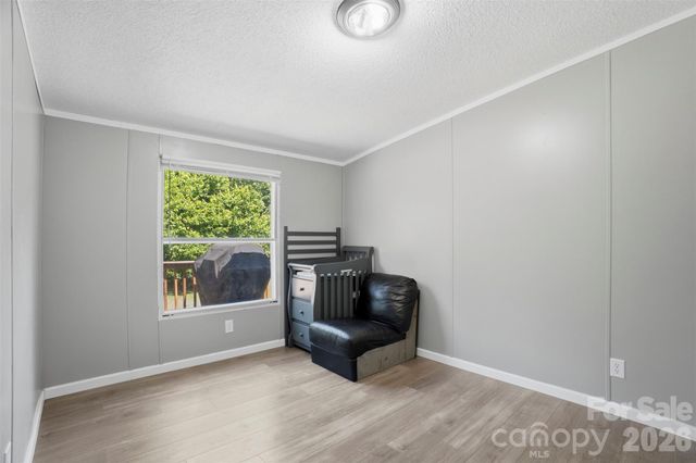 8755 Carroll Street, Hickory, NC 28601
