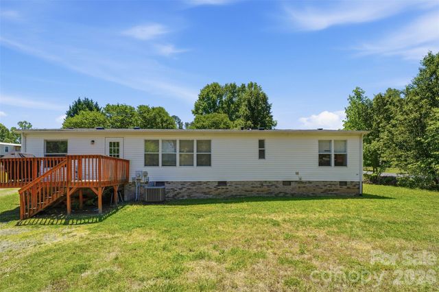 8755 Carroll Street, Hickory, NC 28601