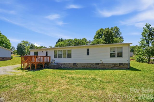 8755 Carroll Street, Hickory, NC 28601
