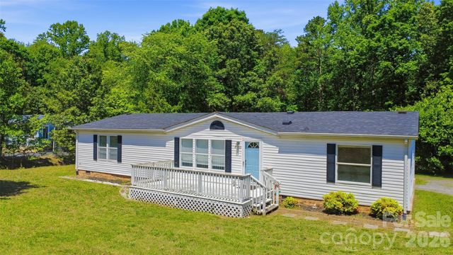 8755 Carroll Street, Hickory, NC 28601