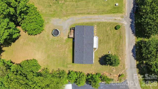 8755 Carroll Street, Hickory, NC 28601