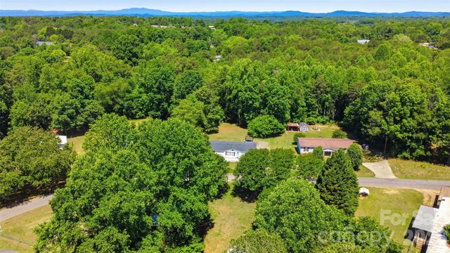 8755 Carroll Street, Hickory, NC 28601
