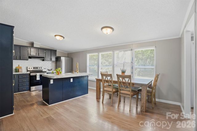 8755 Carroll Street, Hickory, NC 28601