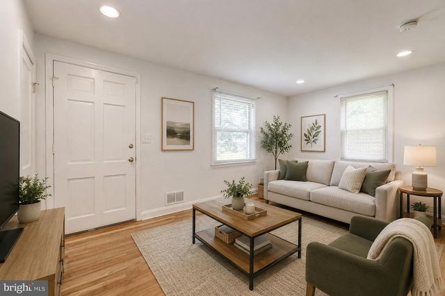 3731 SYLVAN DR, Baltimore, MD 21207