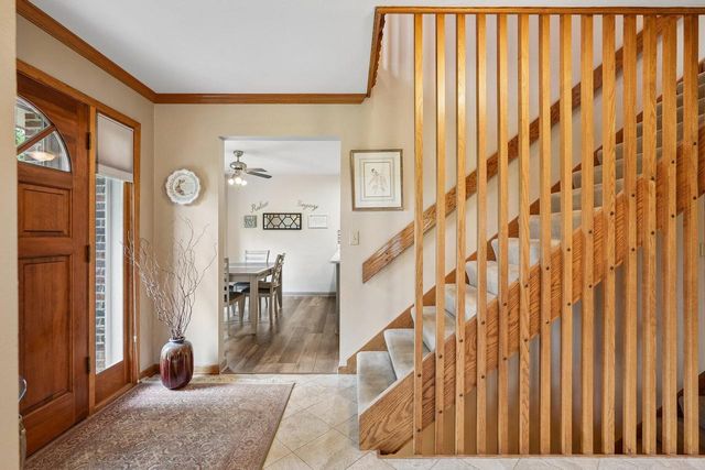 7402 Twin Oaks COURT, Franklin, WI 53132