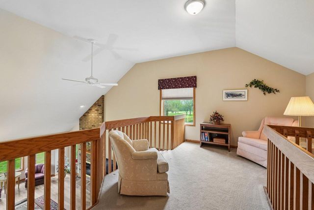 7402 Twin Oaks COURT, Franklin, WI 53132