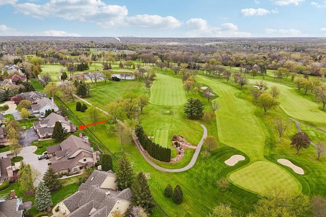 7402 Twin Oaks COURT, Franklin, WI 53132