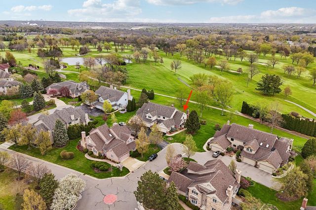 7402 Twin Oaks COURT, Franklin, WI 53132