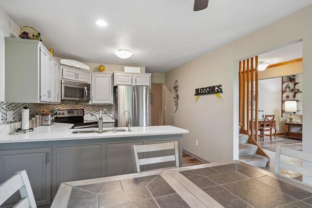 7402 Twin Oaks COURT, Franklin, WI 53132