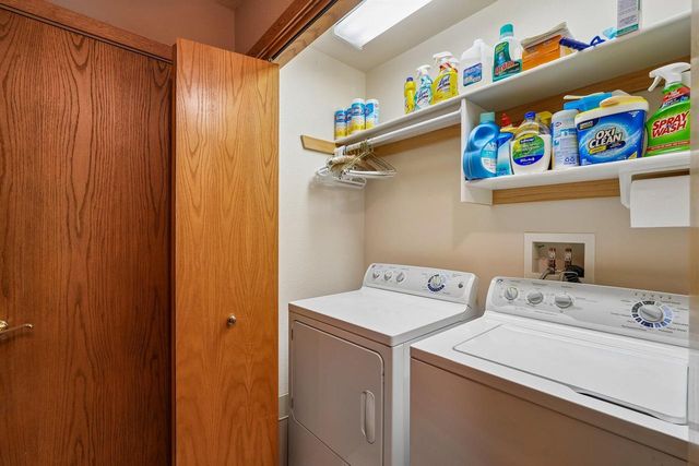 7402 Twin Oaks COURT, Franklin, WI 53132