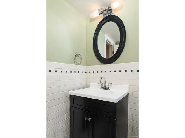 1765 Monaco Pkwy, Denver, CO 80220