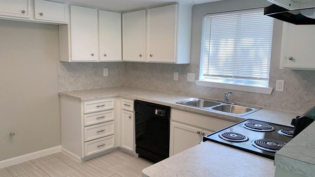 15251 Golden Eagle Drive, Humble, TX 77396