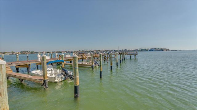 5200 BRITTANY DRIVE S 1201, St Petersburg, FL 33715