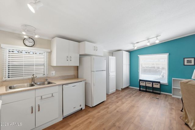 53 N MOUNTAIN Road 38, Apache Junction, AZ 85120