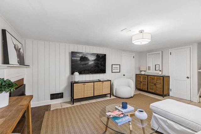 2236 Princeton Avenue, Saint Paul, MN 55105