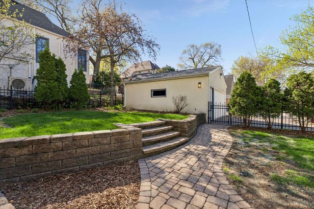 2236 Princeton Avenue, Saint Paul, MN 55105