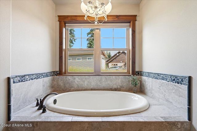5264 E Shiras Rd, Coeur D'alene, ID 83814