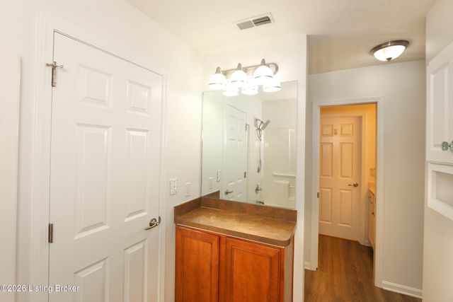 1454 Blackiston View Dr, Clarksville, IN 47129