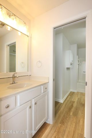 1454 Blackiston View Dr, Clarksville, IN 47129