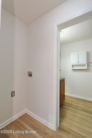 1454 Blackiston View Dr, Clarksville, IN 47129